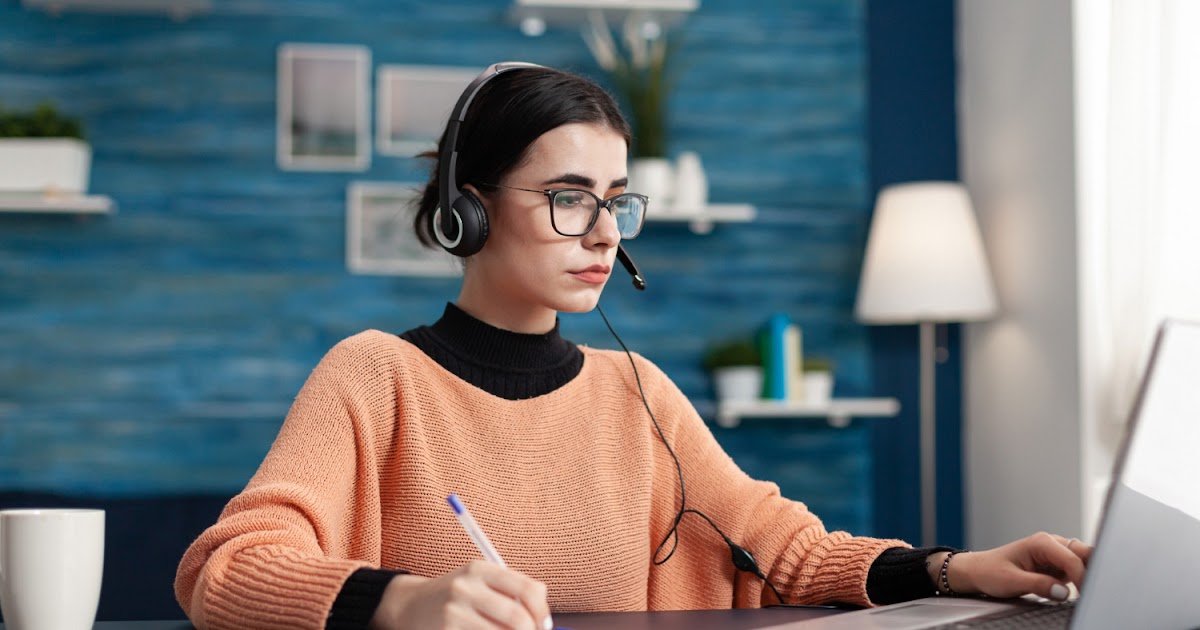 Online Exam Assistance Service: A Smart Solution for Online Learning